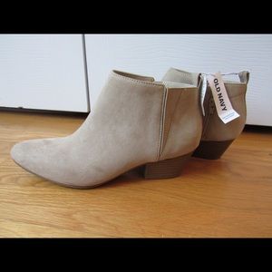 Beige booties-Size 9, Old Navy
